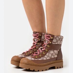 NWT Women's TALIA JACQUARD Coach boots